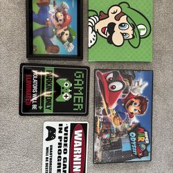5 Mario & Luigi Wall Decor