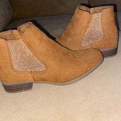 So brown girls boots