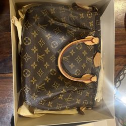 LOUIS VUITTON PURSE 