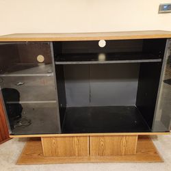 TV Stand w/Shelves
