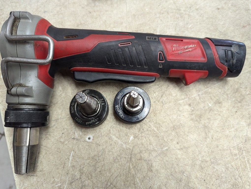 Milwaukee Expander With Accessories
