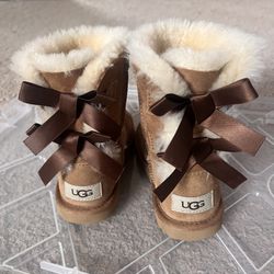 UGG Bailey Bow II Chestnut Suede Fur Short Boots Girl 12