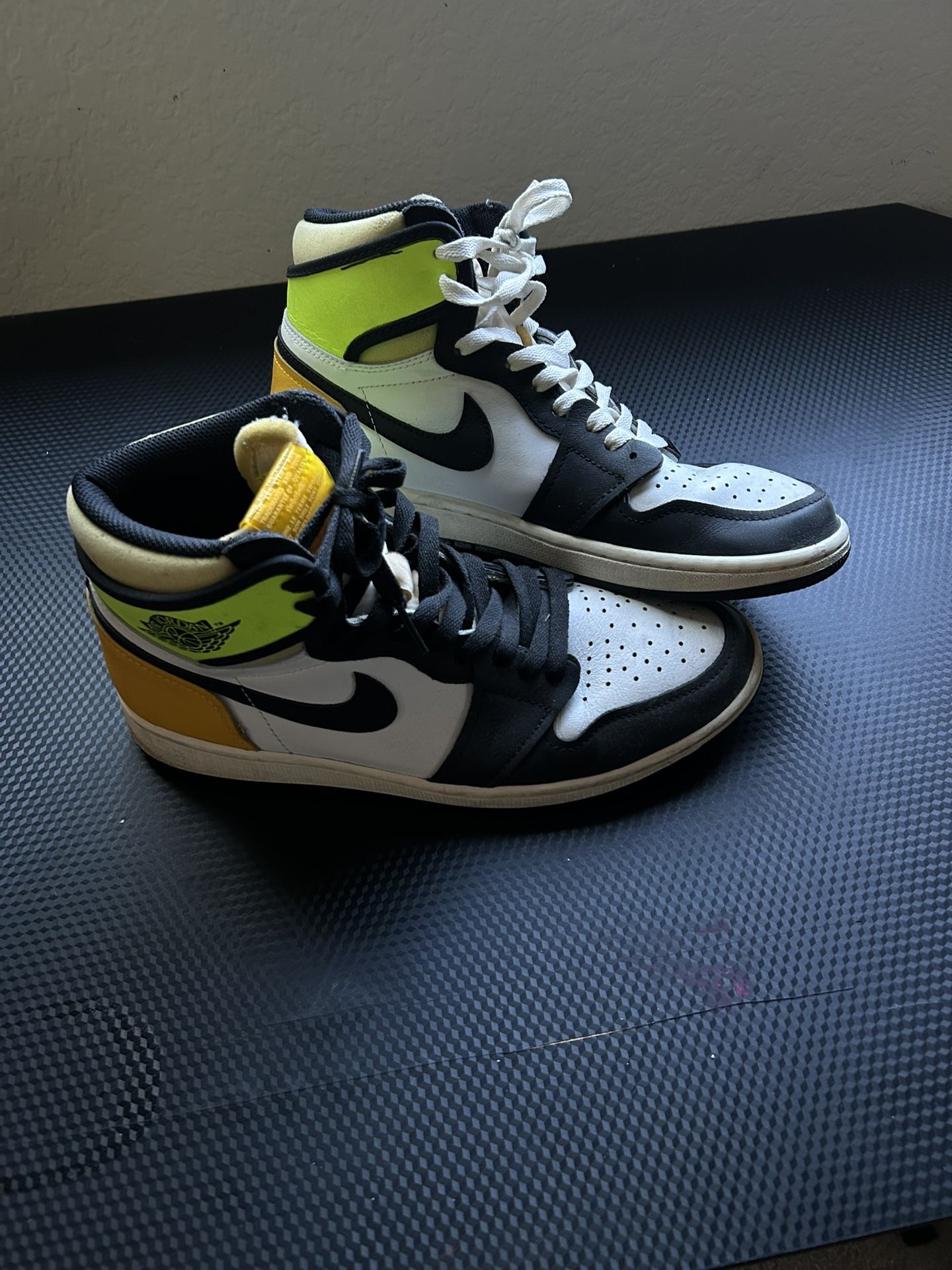 Nike Air Jordan 1 High Volt/yellow - www.disolcolor.com