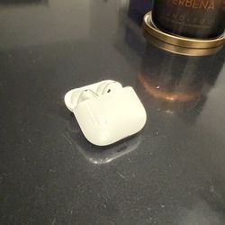 Apple AirPods Pro (2nd Gen with USB-C & ANC)
