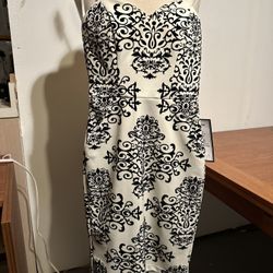 NWT Dress By B.Darlin Junior Women 5/6 Black White Hip Pockets Strapless Sheath
