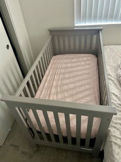 Baby crib