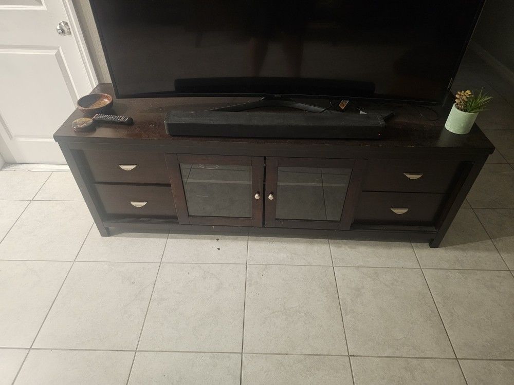 TV Stand 