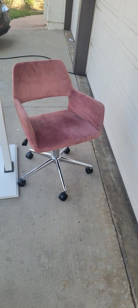 Pink Computer Chair
