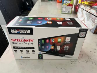 Car / and driver wireless CarPlay new 10” comes navigation music mensages call etc asking $125