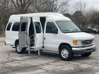 2003 Ford E-350