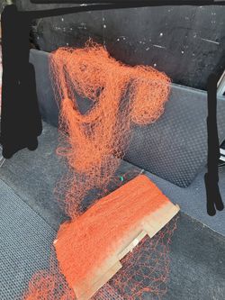 ORANGE NYLON NETTING , great for halloween decoration