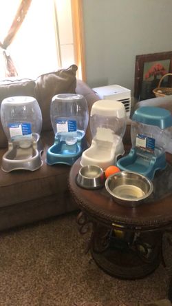 Pet: Feeders,  Gravity Waterers, Stainless Steel Bowls