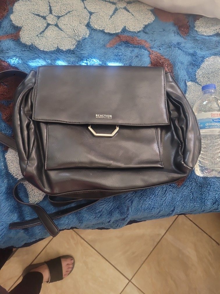 Kenneth Cole Purse/backpack