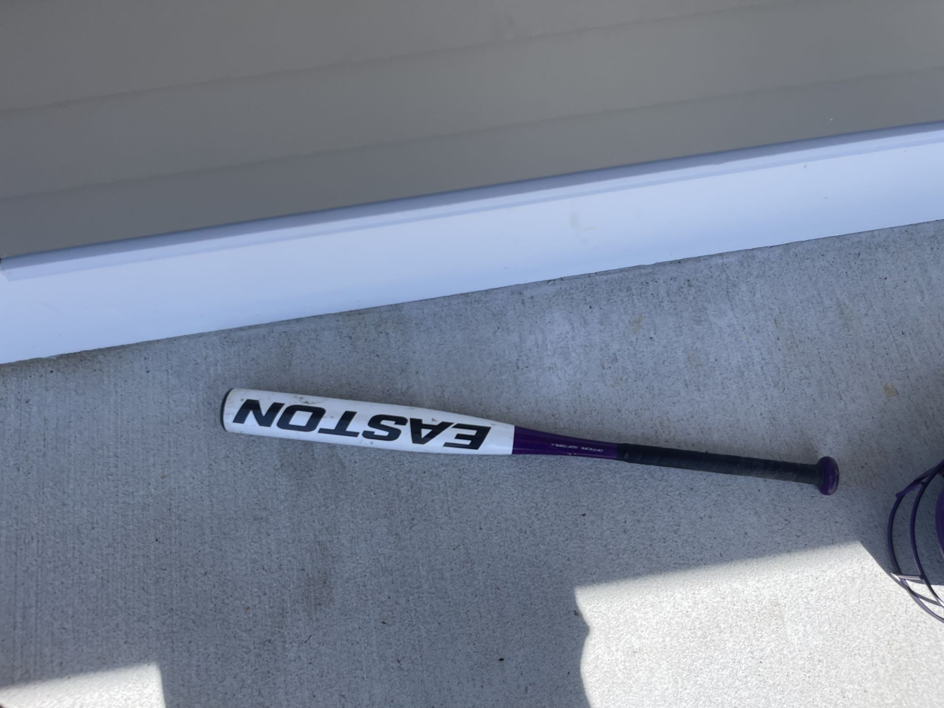 easton girls softball bat
