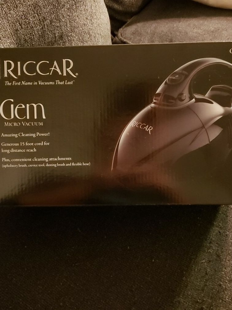 Riccar Gem Micro Vacuum