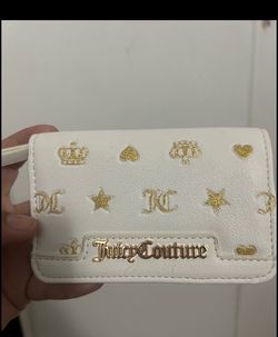 Juicy couture wallet 💛