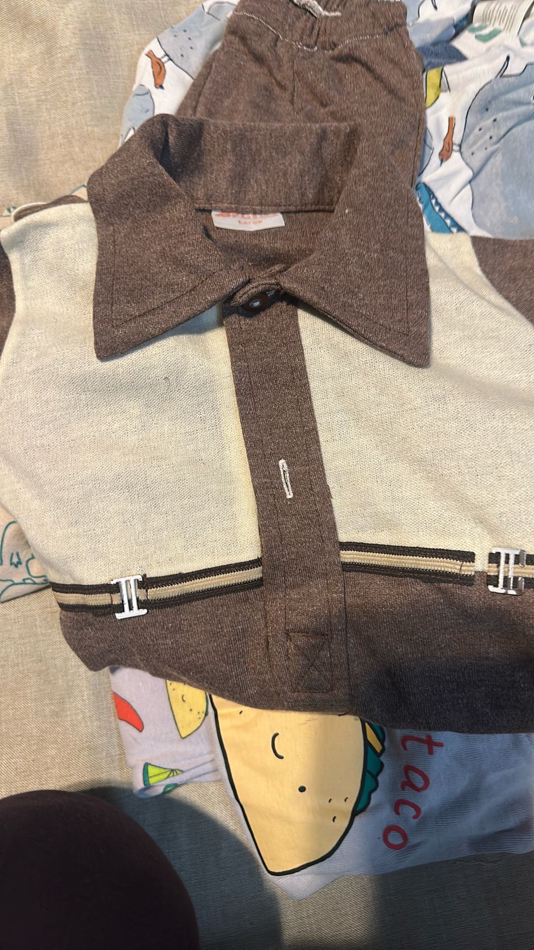 Lot Of Eleven Boys 4t Spotty Otter Pjs And More