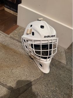 Senior Medium Bauer NME Goalie Mask (Used)