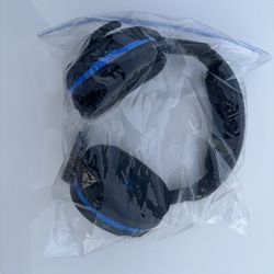 Used PS4 Wireless Headset ( Like New!)