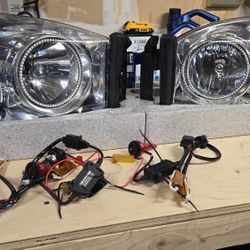 2008 Dodge Ram 2500 Headlight Housing + LEDs