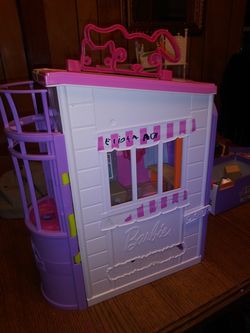Barbie dog hospital
