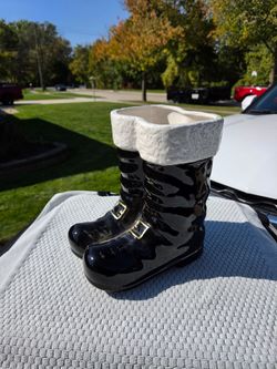 Holiday boots, plater, faux decor, ornaments