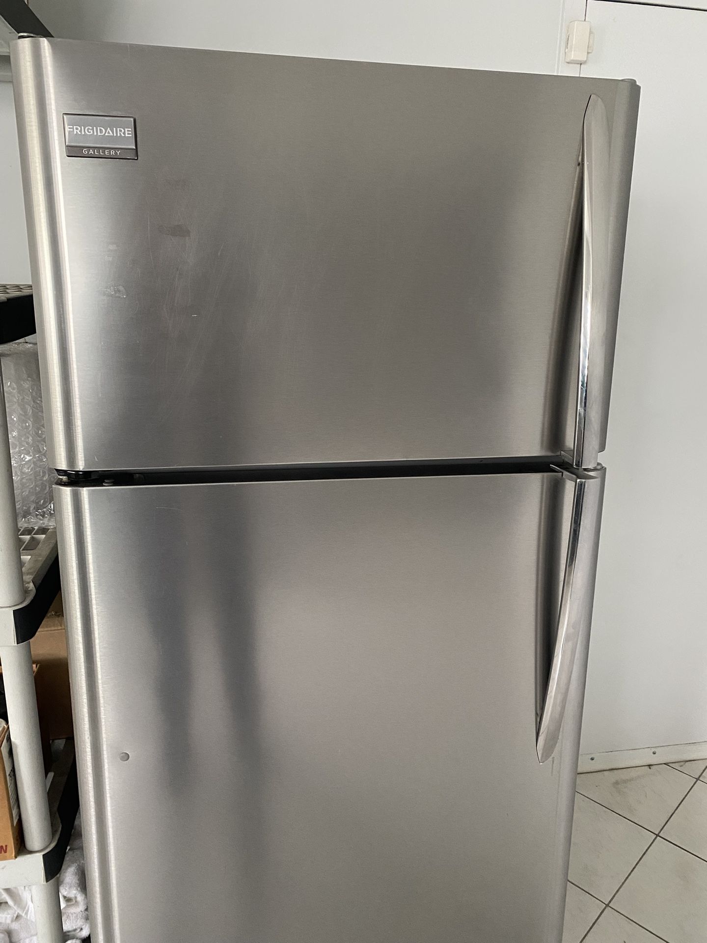 Frigidaire - Gallery