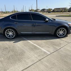 2014 KIA Cadenza