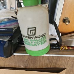 Greenwood 1.25 Gallon Home And Garden Sprayer