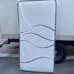 Mattresses: twin, full , queen regular ,  Colchon Nuevo Colchones plush or pillow top available cama bed mattress