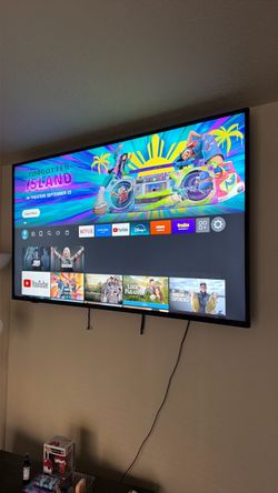 Large Flat Screen Smart TV 65”