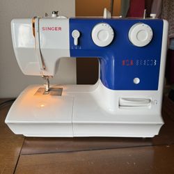 Singer 1725 Sewing Machine