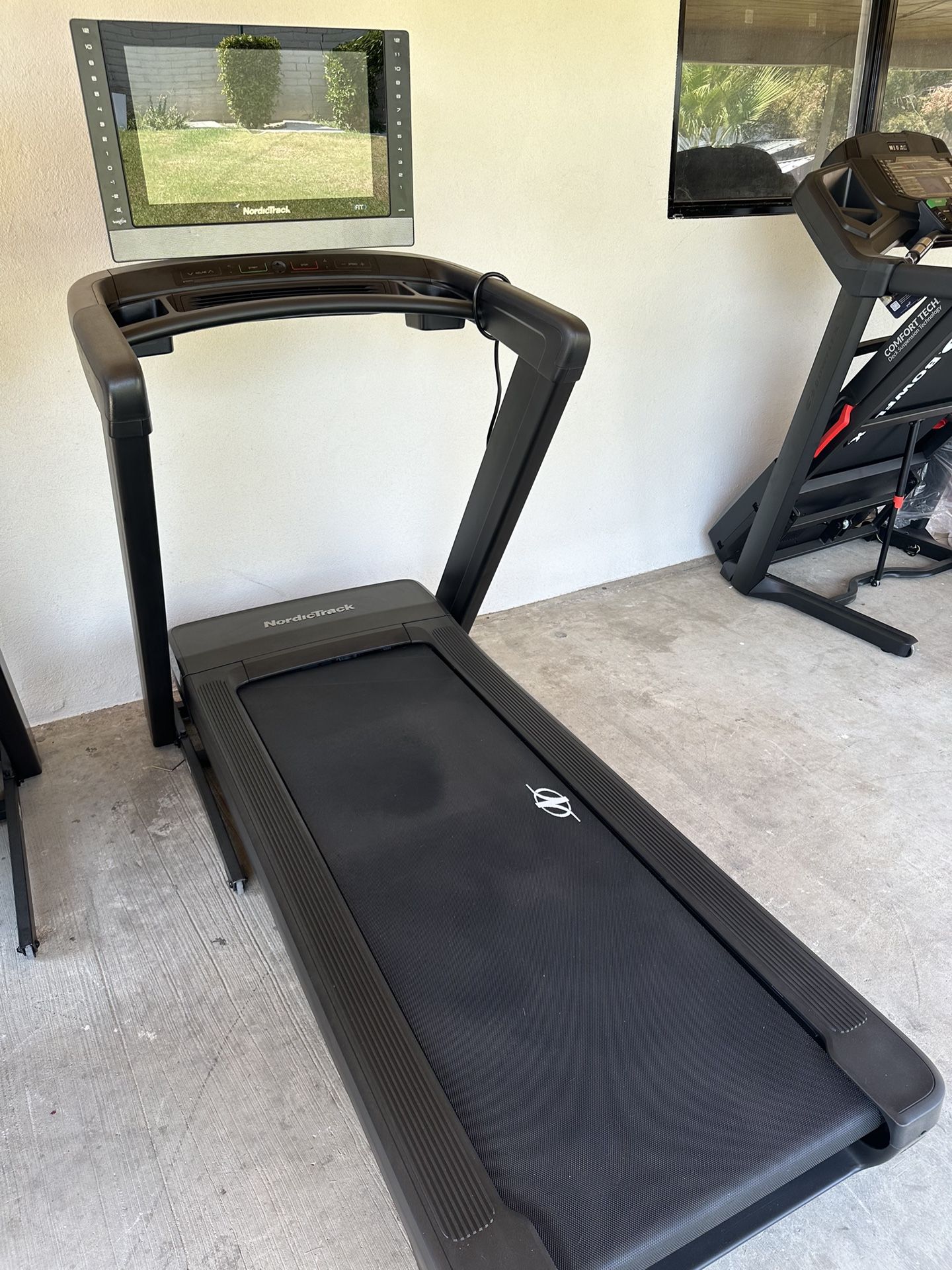 commercial nordictrack 2450 treadmill