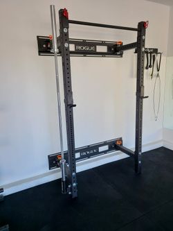 Rogue Fitness Wall Rack Monster Lite for Sale in Henderson NV