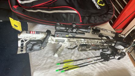 TENPOINT TITAN 400 Crossbow