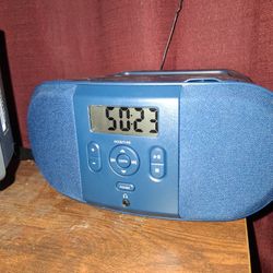 Portable Cd And Radio Player