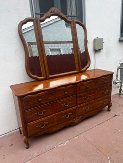 Vintage Wood Dresser With Additional Tri-Fold Mirror
