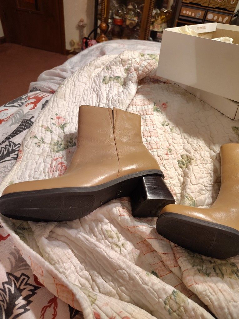 Leather Ankle Boots 