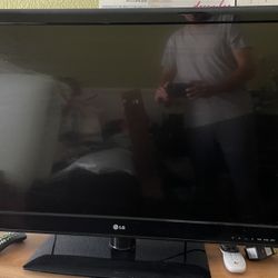 LG 42” Class LED 1080p 60hz 3D HDTV