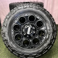 Ford F-250 and F-350 Super Duty 8 Lug 20 Inch OEM Wheels
