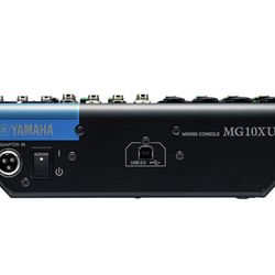 Yamaha Mixing Console 