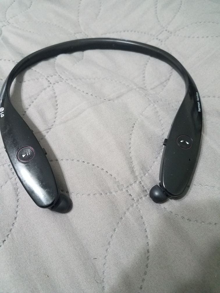 LG Infinim 900 Bluetooth Headset