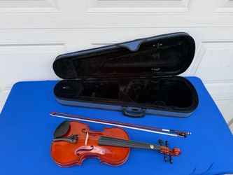 Meadow 4/4 Size Violin with Bow and Case