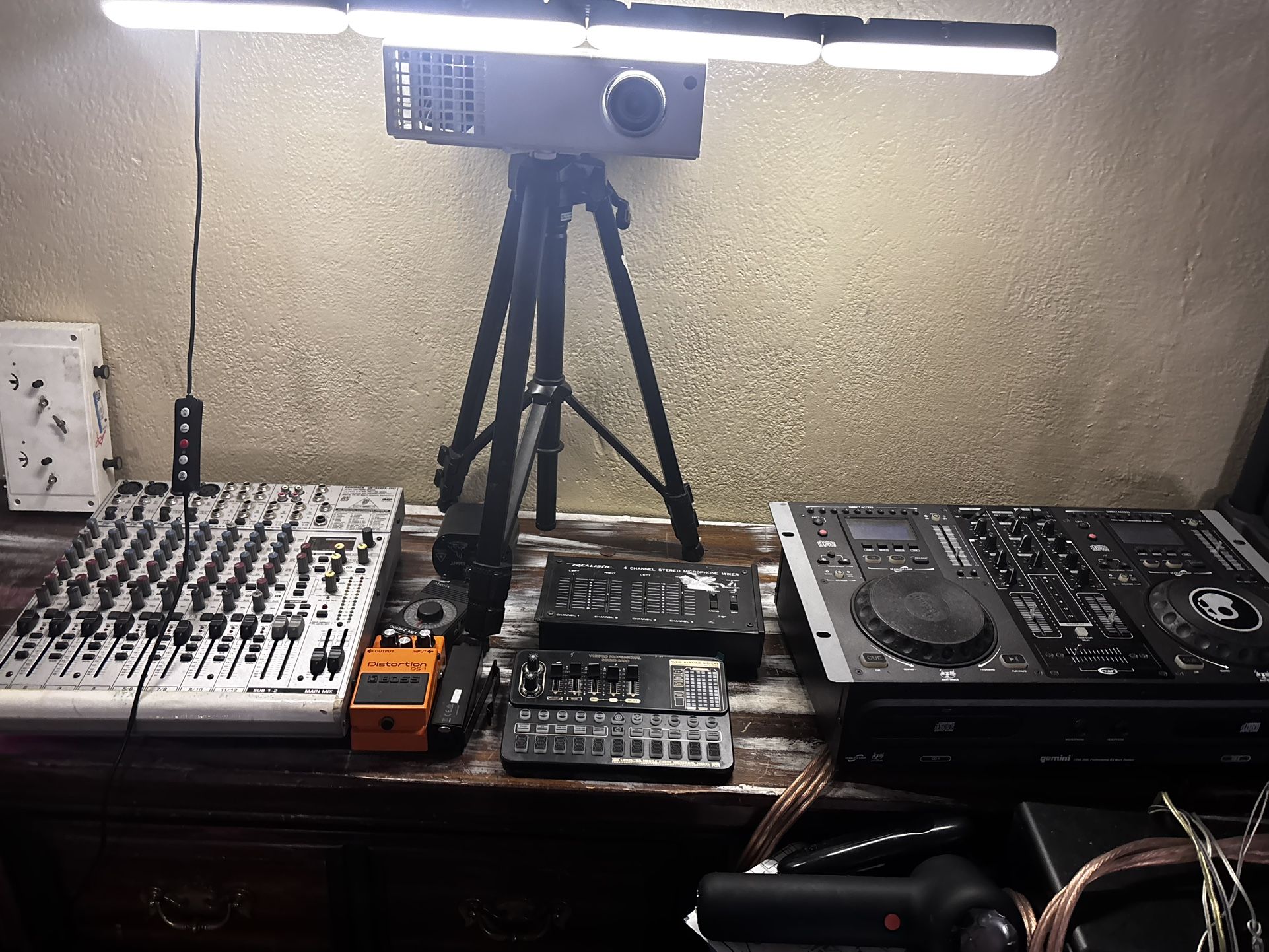 Random Audio Stuff Make Offer