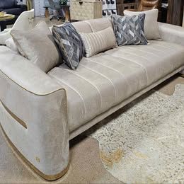 2 pc Elegant Livingroom Set