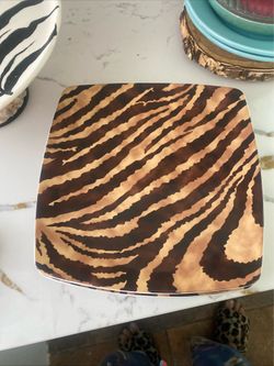 ROSCHER (4) Stoneware zebra dishes