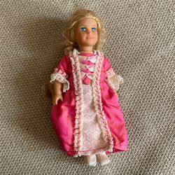 Elizabeth Mini Doll