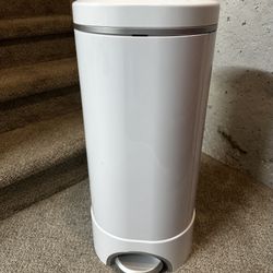 Munchkin Diaper Genie Pail