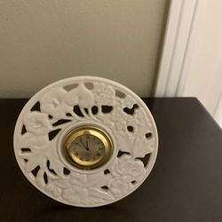 Lennox Clock $8