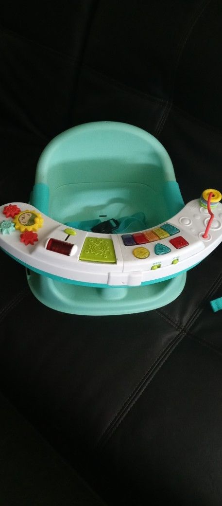 Infantino. Activity. Chair